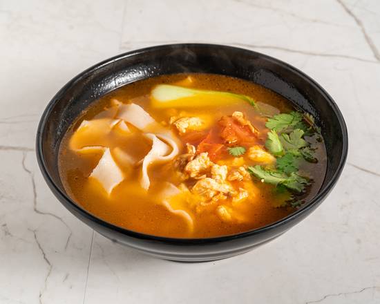 西红柿鸡蛋面 - Tomato and Egg Noodles